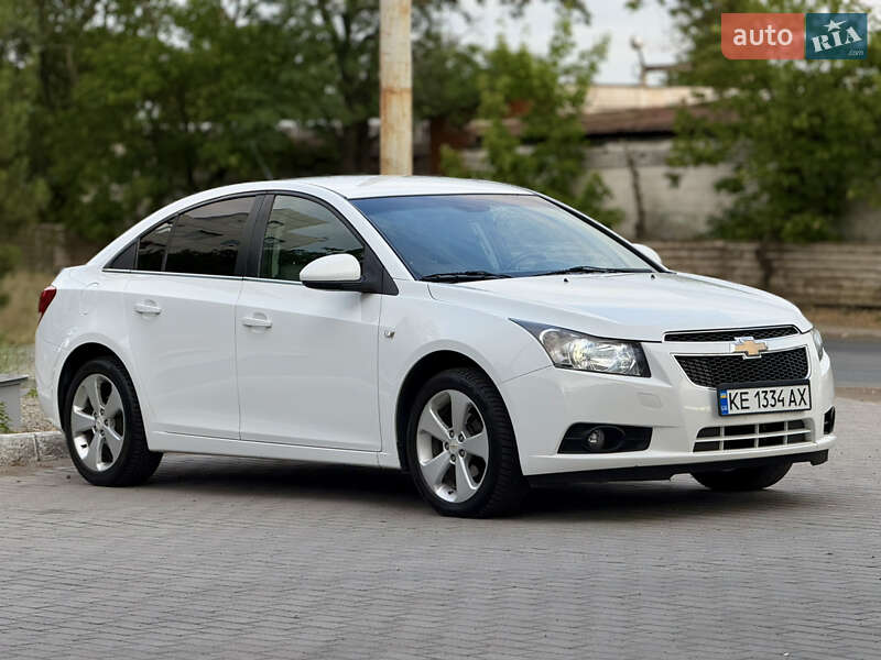 Седан Chevrolet Cruze 2010 в Дніпрі