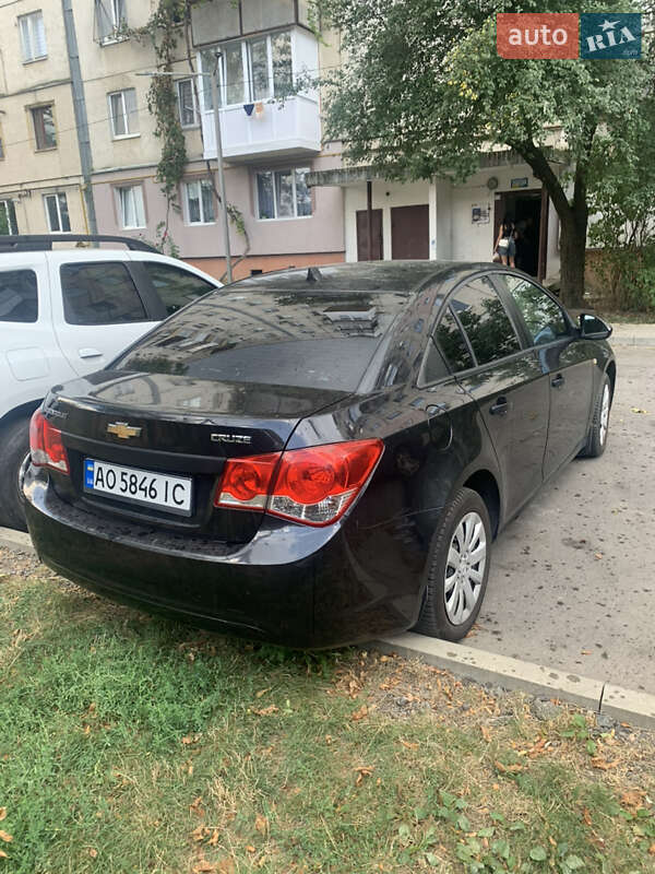 Седан Chevrolet Cruze 2009 в Ужгороді