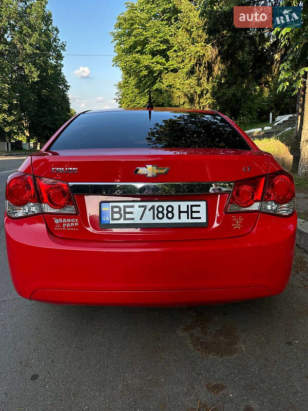 Седан Chevrolet Cruze 2014 в Первомайську