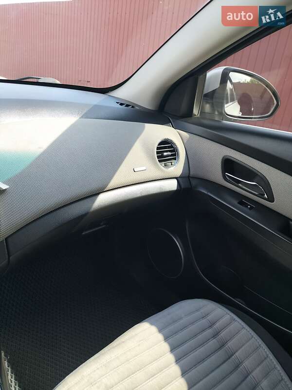 Седан Chevrolet Cruze 2010 в Одессе