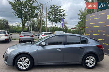 Хэтчбек Chevrolet Cruze 2013 в 