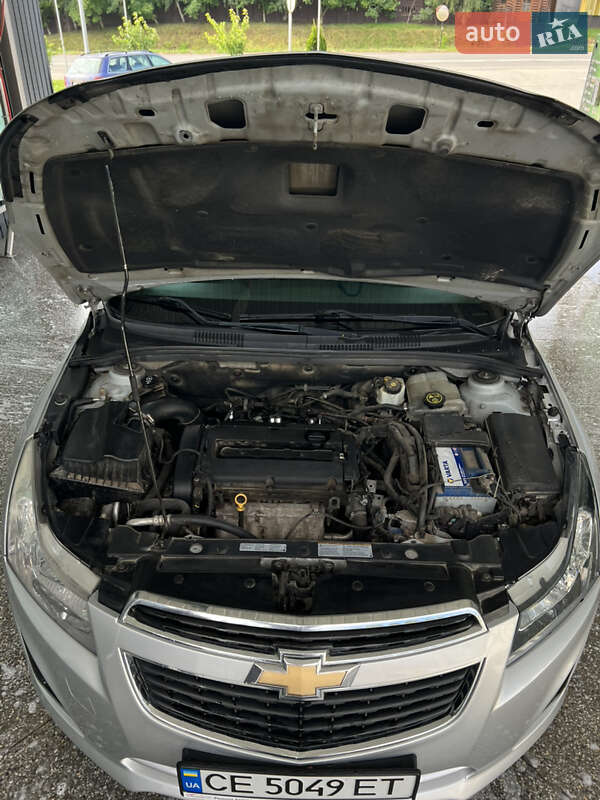 Седан Chevrolet Cruze 2012 в Черновцах