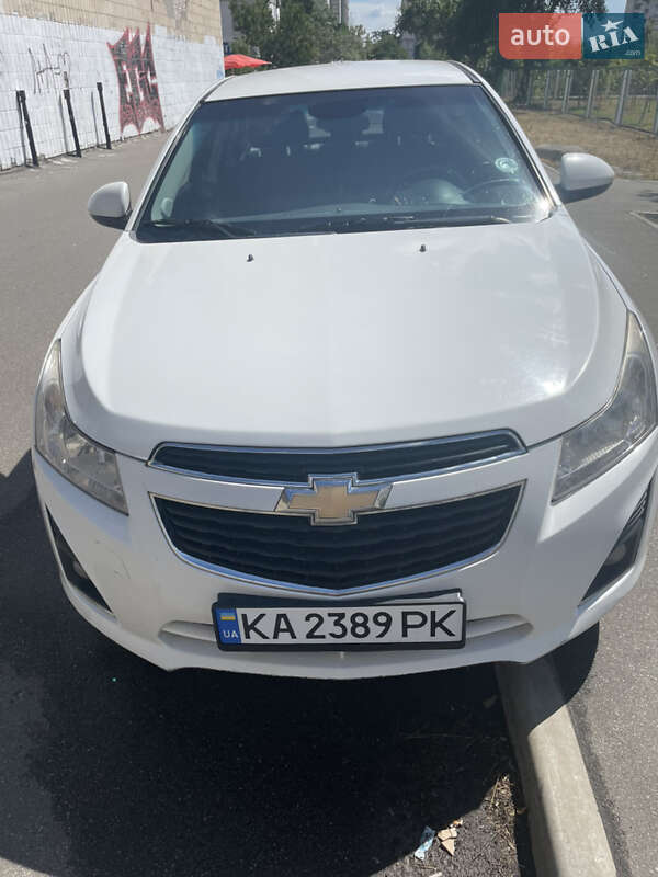 Седан Chevrolet Cruze 2013 в Києві