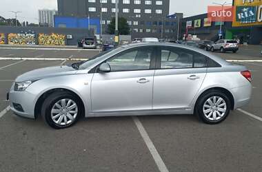 Седан Chevrolet Cruze 2011 в Києві