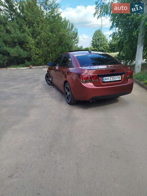 Седан Chevrolet Cruze 2013 в Краматорске