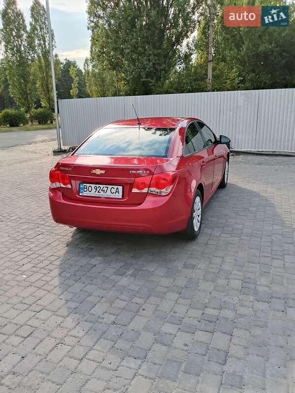 Седан Chevrolet Cruze 2011 в Тернополі