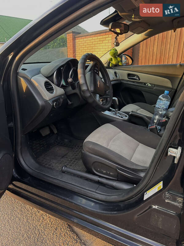 Седан Chevrolet Cruze 2015 в Новомосковске