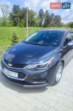 Седан Chevrolet Cruze 2016 в Львове