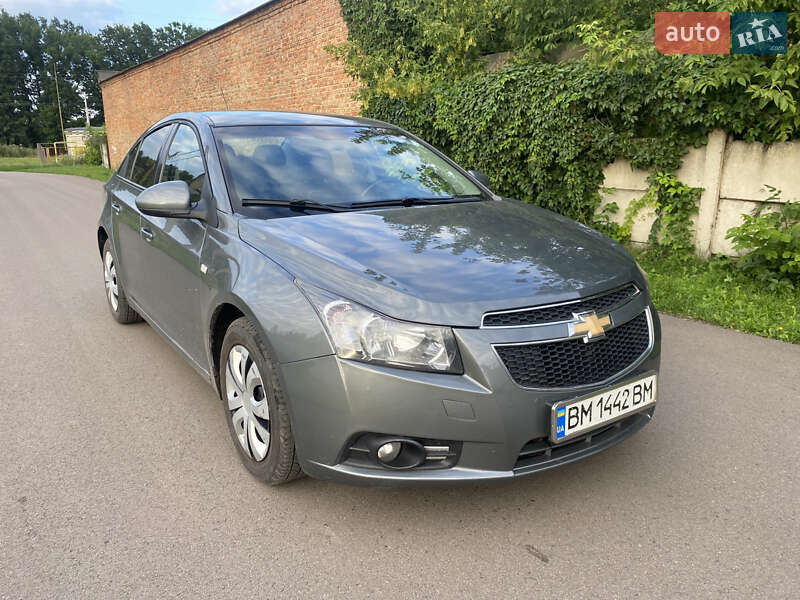 Седан Chevrolet Cruze 2011 в Сумах