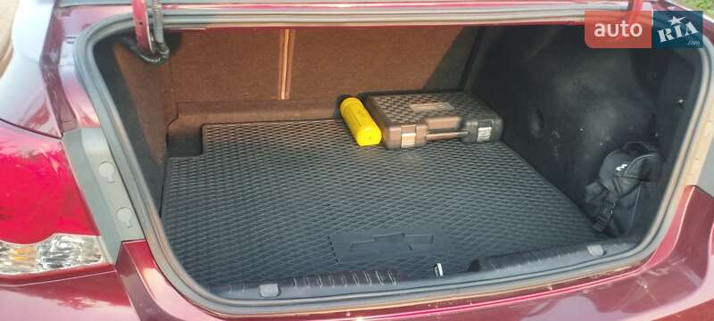 Седан Chevrolet Cruze 2015 в Николаеве