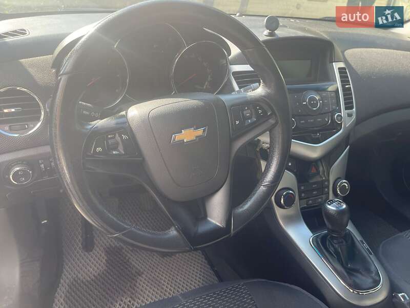 Седан Chevrolet Cruze 2011 в Киеве