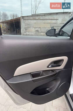 Седан Chevrolet Cruze 2011 в Одесі