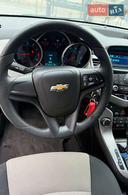 Седан Chevrolet Cruze 2011 в Одесі