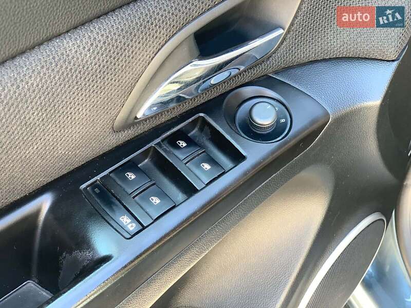 Седан Chevrolet Cruze 2011 в Вінниці
