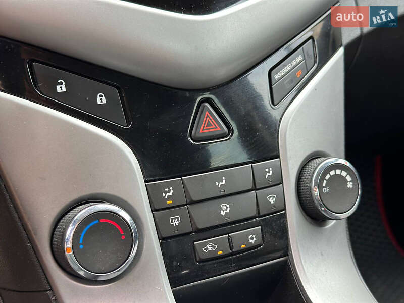 Седан Chevrolet Cruze 2013 в Дніпрі