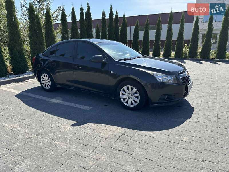 Седан Chevrolet Cruze 2011 в Івано-Франківську фото 18 Седан Chevrolet Cruze 2011 в Івано-Франківську