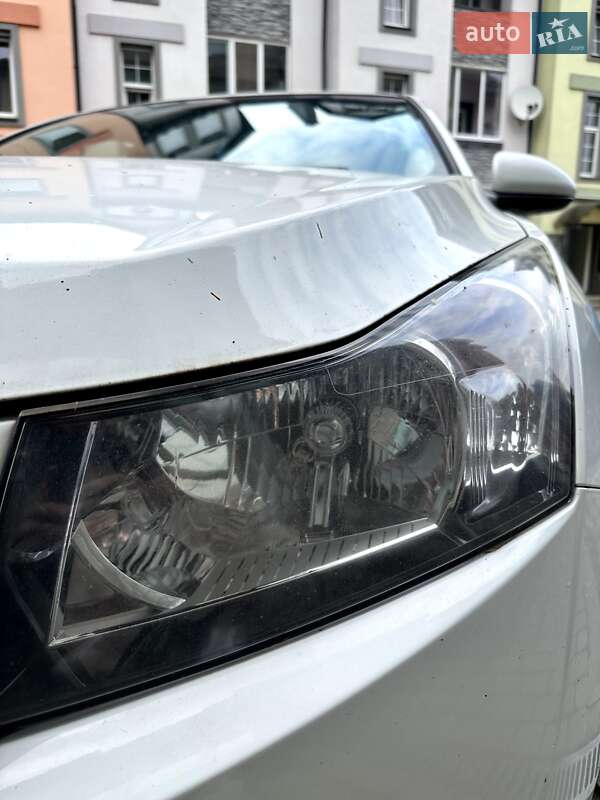 Седан Chevrolet Cruze 2012 в Львові фото 7 Седан Chevrolet Cruze 2012 в Львові