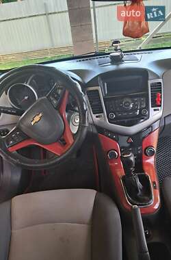 Седан Chevrolet Cruze 2009 в Ганичах
