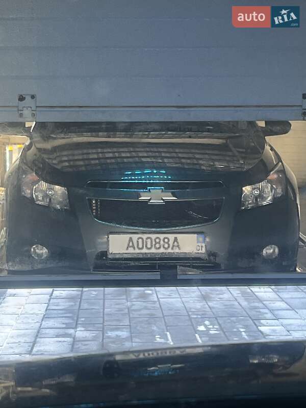 Седан Chevrolet Cruze 2011 в Ирпене