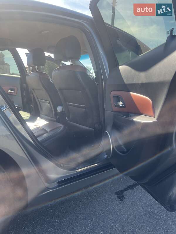 Седан Chevrolet Cruze 2011 в Ирпене