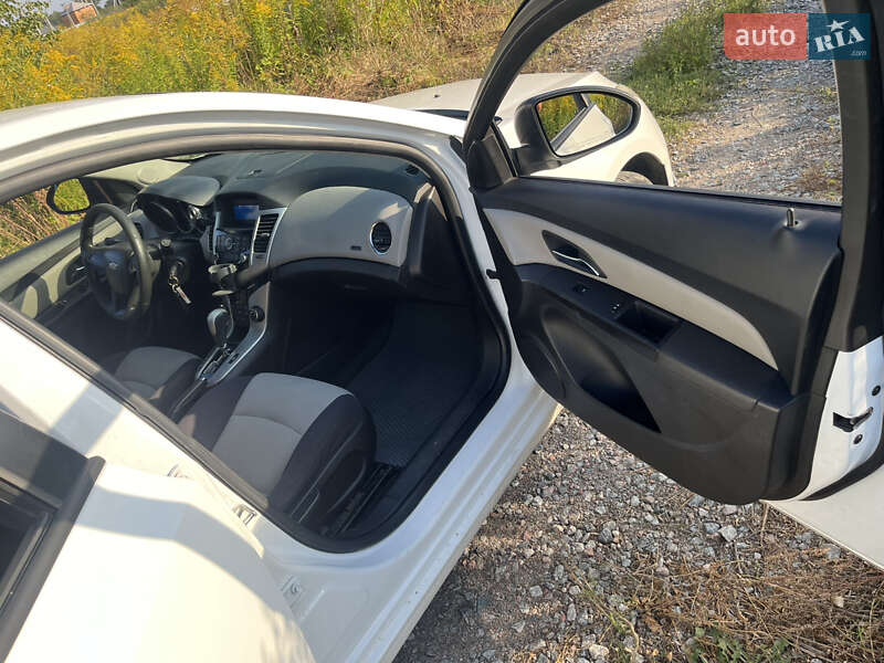 Седан Chevrolet Cruze 2015 в Борисполе