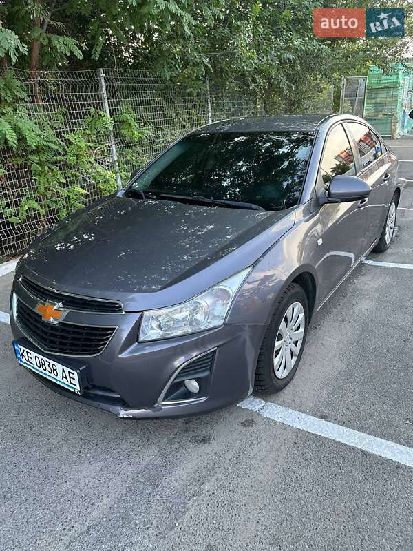 Седан Chevrolet Cruze 2014 в Дніпрі