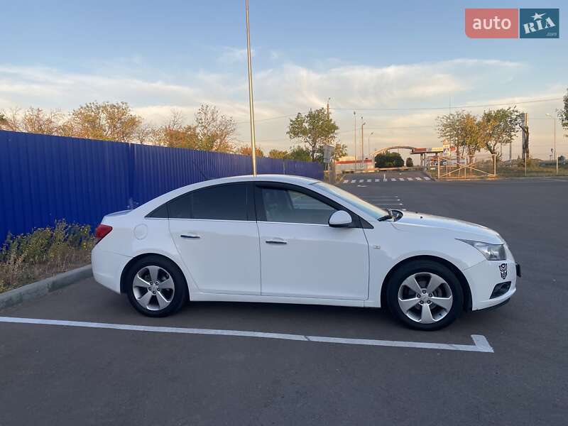 Седан Chevrolet Cruze 2012 в Николаеве фото 5 Седан Chevrolet Cruze 2012 в Николаеве