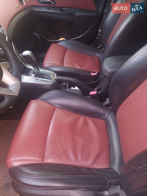 Седан Chevrolet Cruze 2010 в Броварах