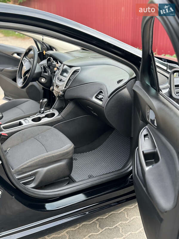 Седан Chevrolet Cruze 2017 в Львове фото 20 Седан Chevrolet Cruze 2017 в Львове