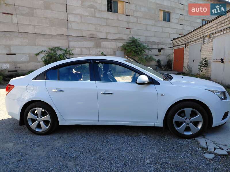 Седан Chevrolet Cruze 2011 в Запорожье