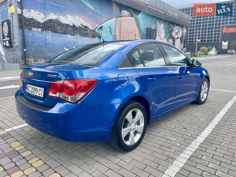 Седан Chevrolet Cruze 2011 в Луцьку