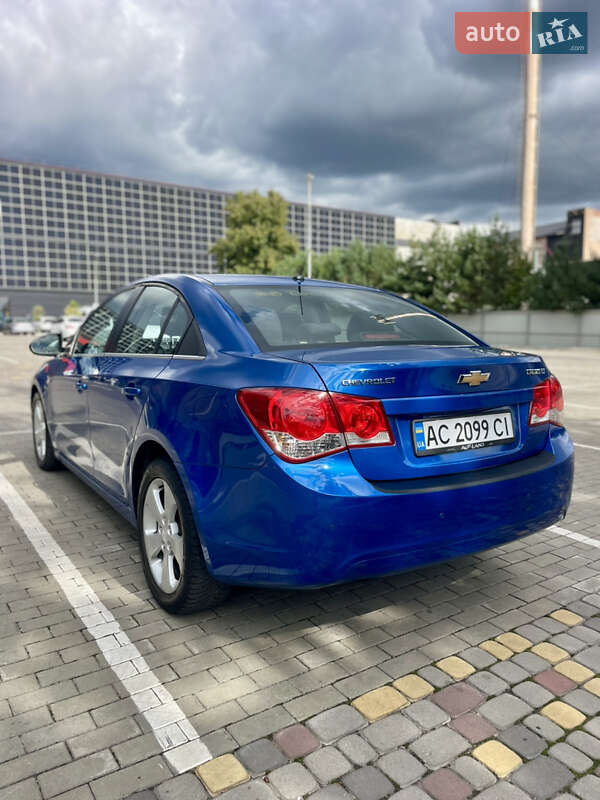 Седан Chevrolet Cruze 2011 в Луцьку