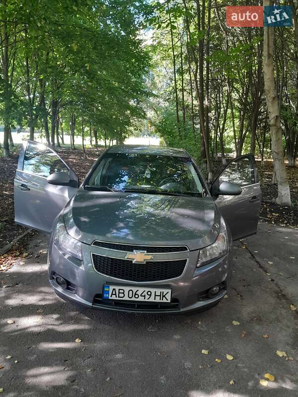 Седан Chevrolet Cruze 2010 в Казатине