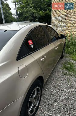 Седан Chevrolet Cruze 2011 в 