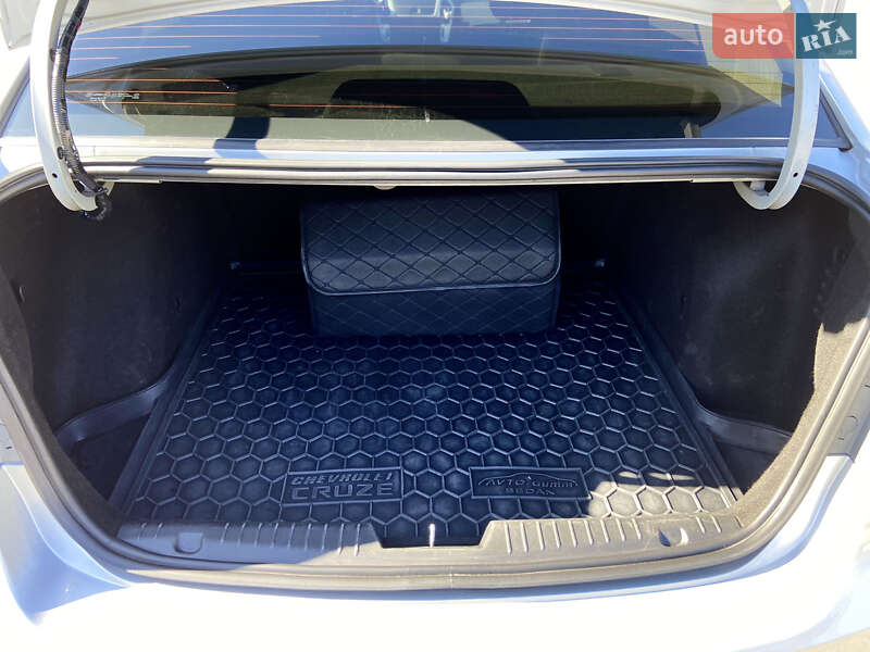 Седан Chevrolet Cruze 2012 в Шепетівці