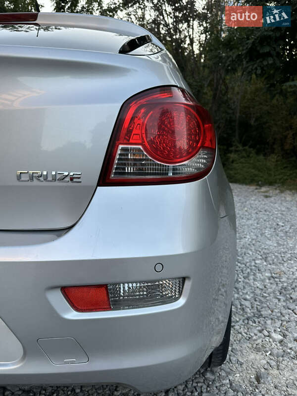 Хэтчбек Chevrolet Cruze 2012 в Днепре
