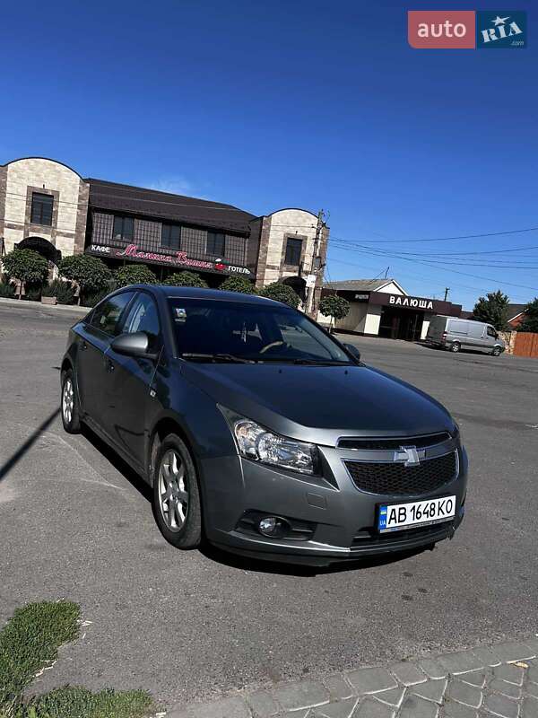 Седан Chevrolet Cruze 2011 в Тульчині
