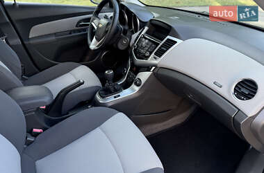 Седан Chevrolet Cruze 2009 в 
