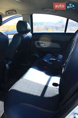 Седан Chevrolet Cruze 2011 в 