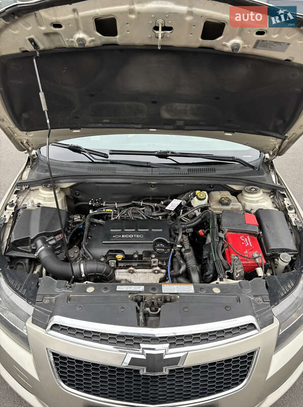 Седан Chevrolet Cruze 2014 в Чернигове