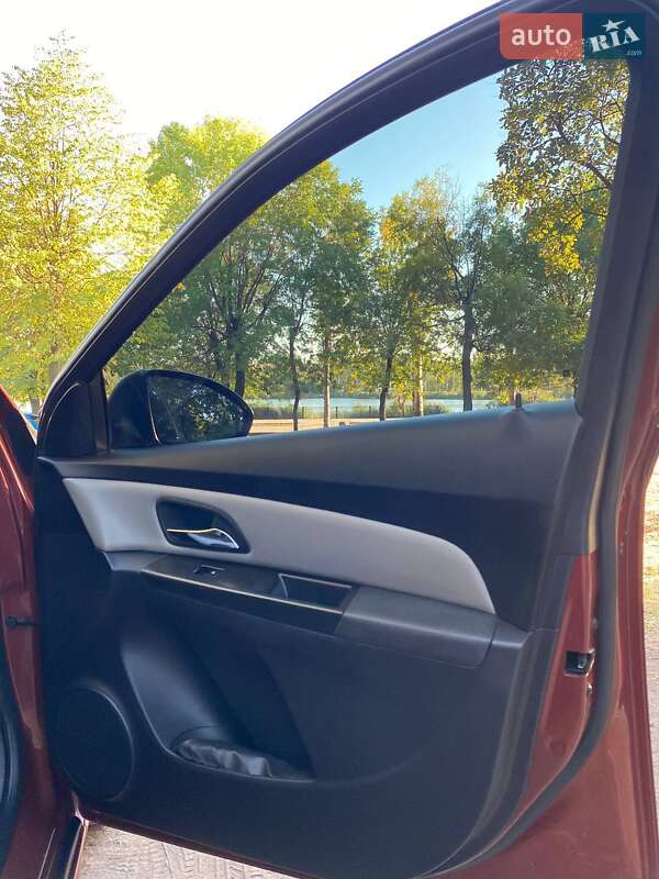 Седан Chevrolet Cruze 2012 в Кривому Розі фото 6 Седан Chevrolet Cruze 2012 в Кривому Розі