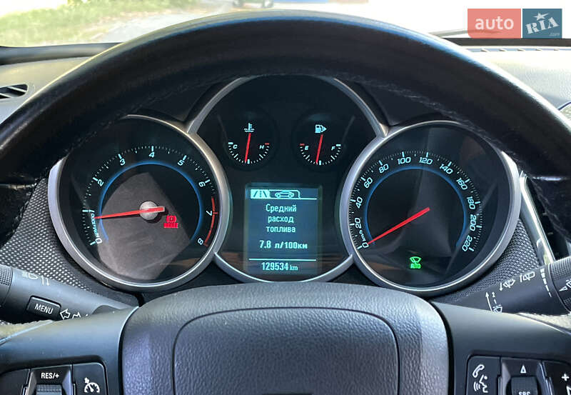 Хэтчбек Chevrolet Cruze 2014 в Киеве фото 14 Хэтчбек Chevrolet Cruze 2014 в Киеве