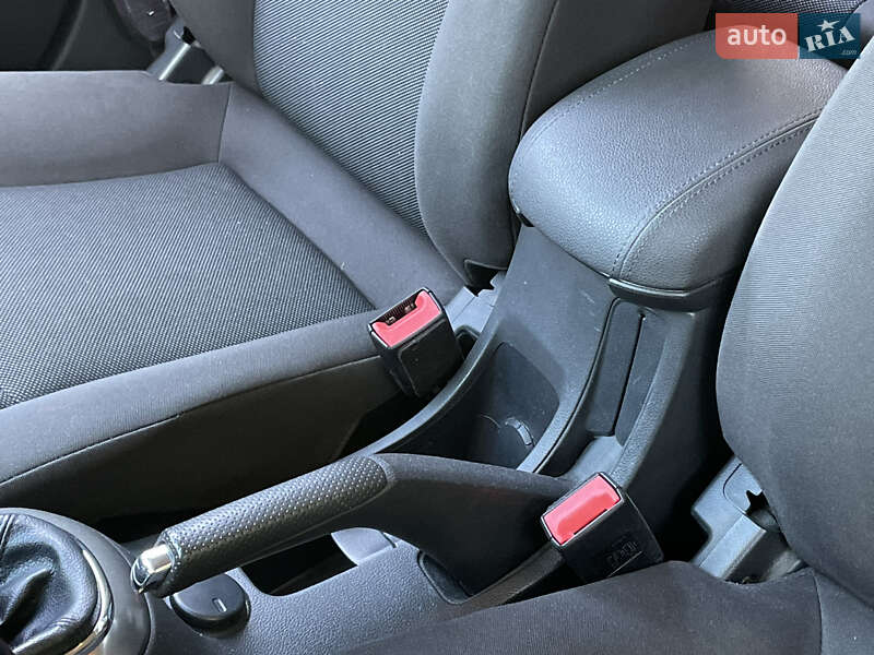 Хэтчбек Chevrolet Cruze 2014 в Киеве фото 27 Хэтчбек Chevrolet Cruze 2014 в Киеве