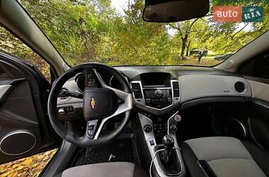 Седан Chevrolet Cruze 2011 в 