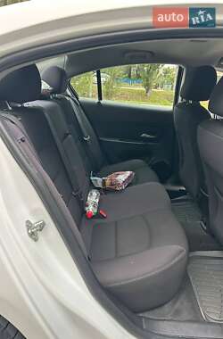 Седан Chevrolet Cruze 2014 в Черноморске