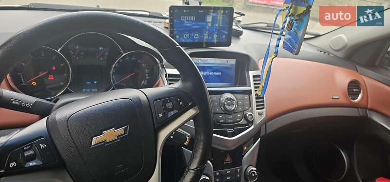 Хэтчбек Chevrolet Cruze 2011 в Луцке фото 4 Хэтчбек Chevrolet Cruze 2011 в Луцке