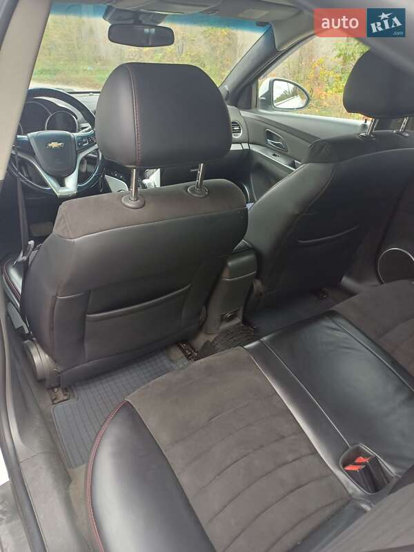 Седан Chevrolet Cruze 2010 в Черкассах фото 2 Седан Chevrolet Cruze 2010 в Черкассах