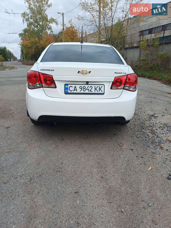 Седан Chevrolet Cruze 2010 в Черкассах фото 7 Седан Chevrolet Cruze 2010 в Черкассах