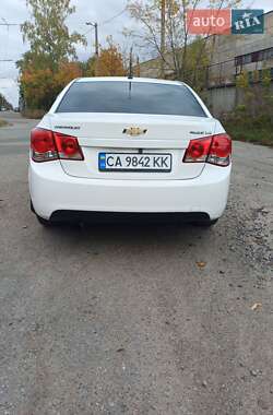 Седан Chevrolet Cruze 2010 в  фото 7 Седан Chevrolet Cruze 2010 в