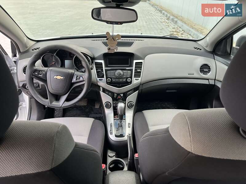 Седан Chevrolet Cruze 2012 в Тернополе